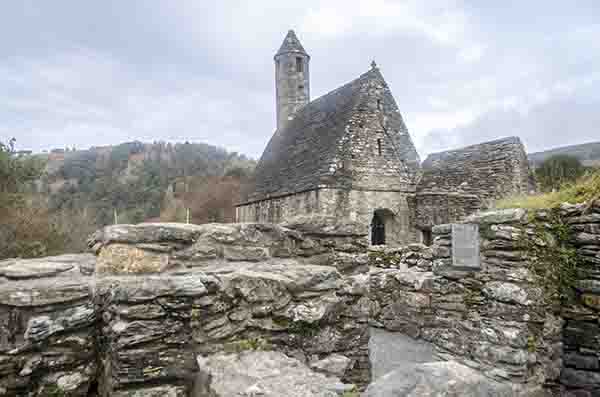 130 - Irlanda - Glendalough - Ciudad Monastica - iglesia de St. Kevin's